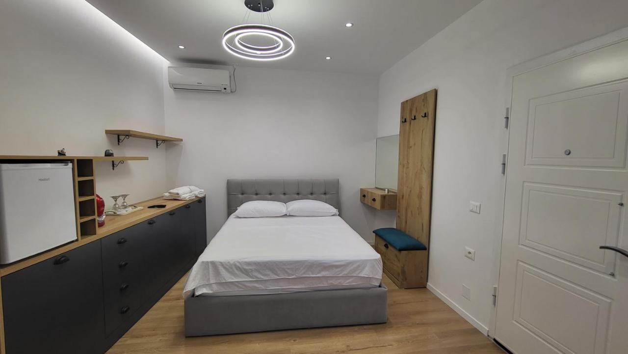 Karanxha'S Room Tirana Exterior photo
