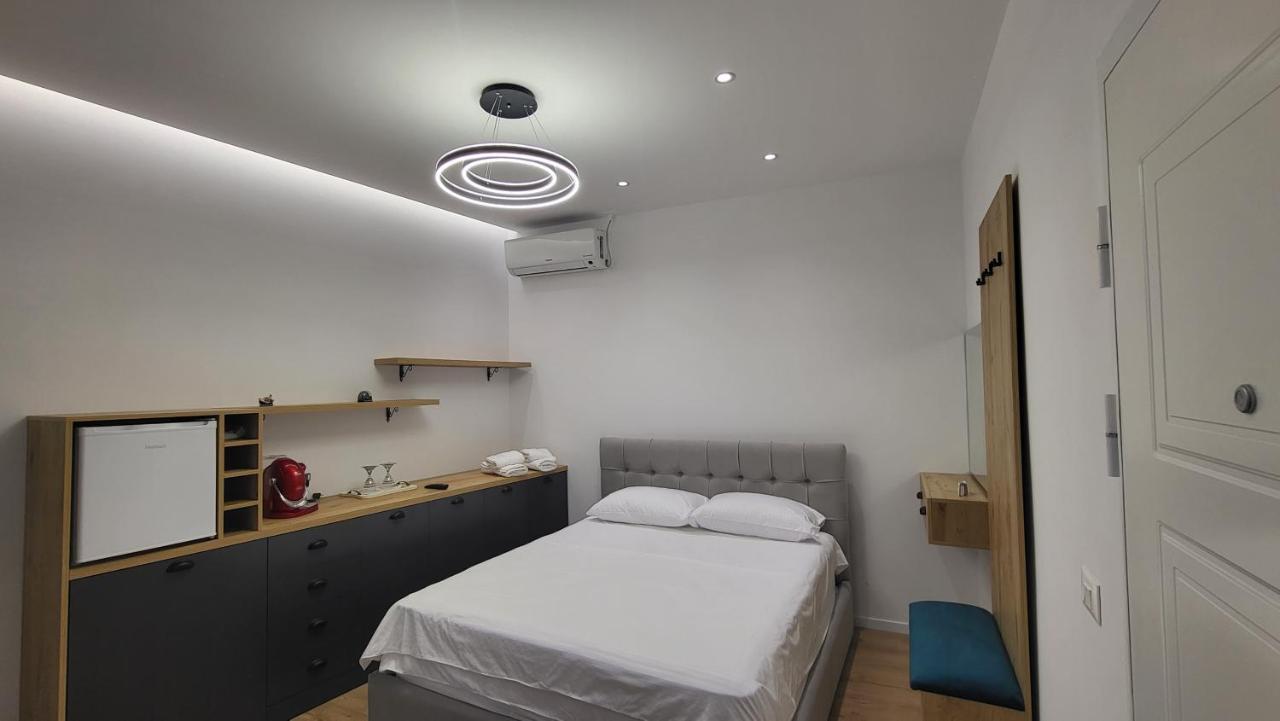Karanxha'S Room Tirana Exterior photo